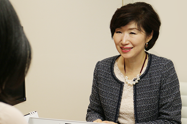 代表 グレース かおり 様